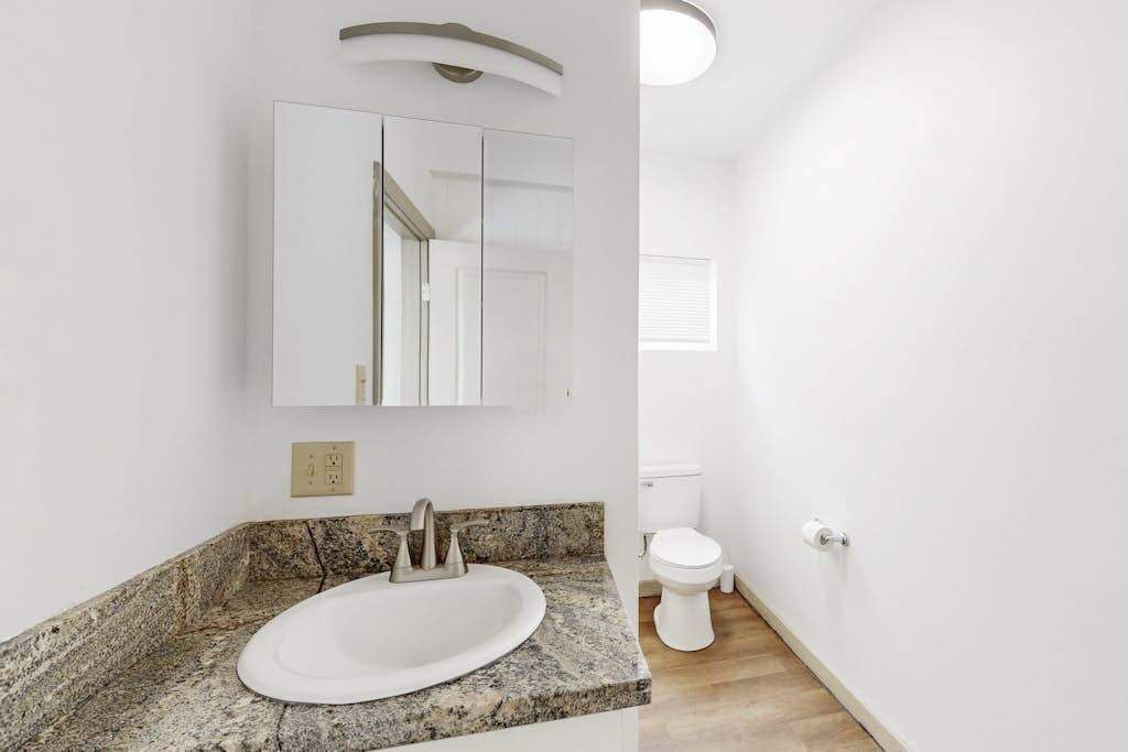 Photo of Bathroom in Kalihi Valley