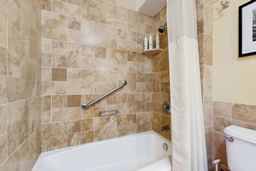 Photo of Bathroom in Hanamaulu