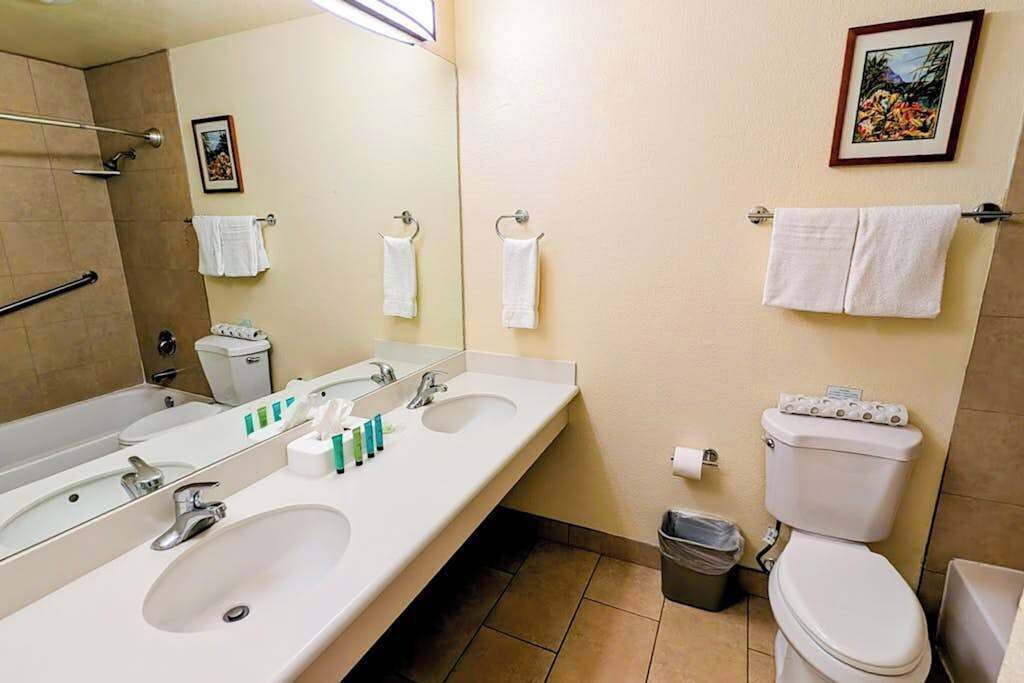 Photo of Bathroom in Nawiliwili