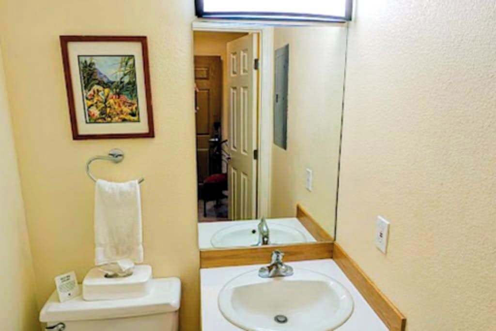 Photo of Bathroom in Nawiliwili
