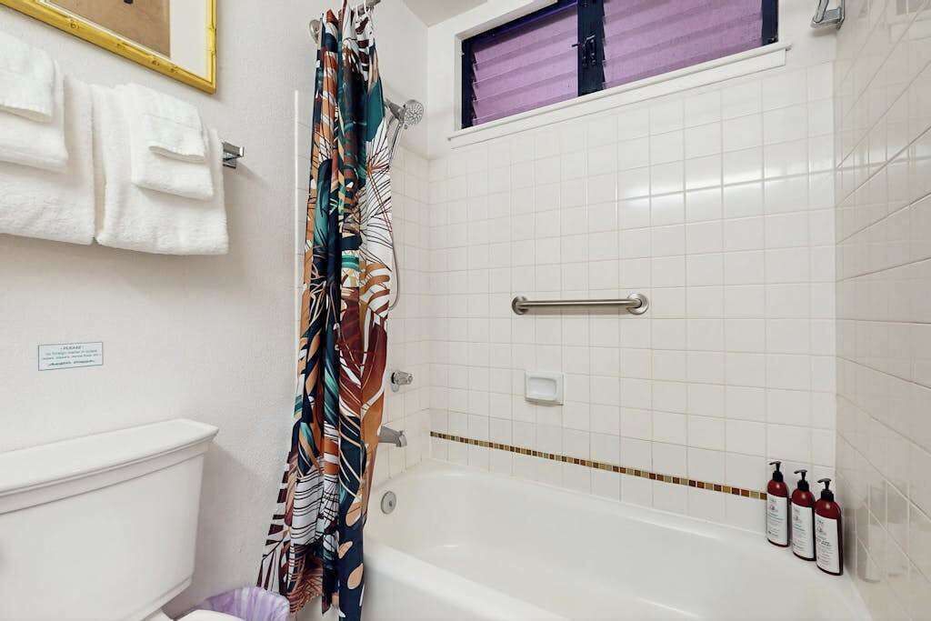 Photo of Bathroom in Nawiliwili