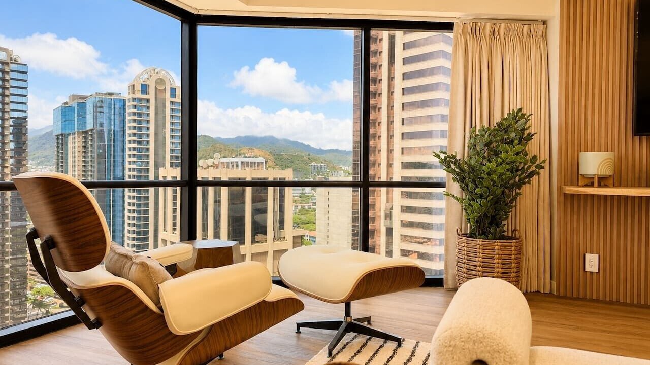 Photo of Others in Downtown Honolulu