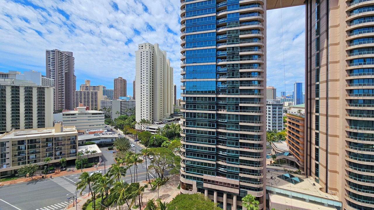 Photo of Outdoor in McCully - Moiliili