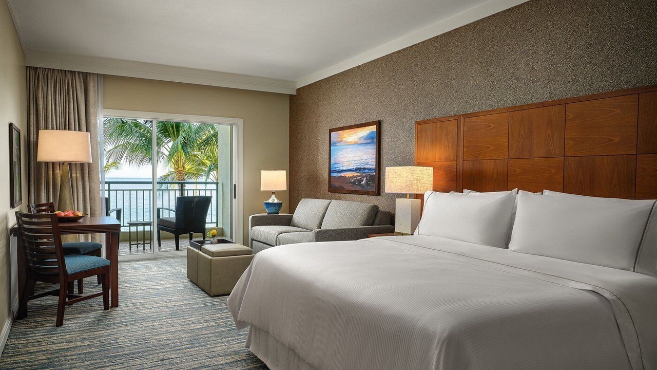 Photo of Bedroom in Historic Lahaina Front Street