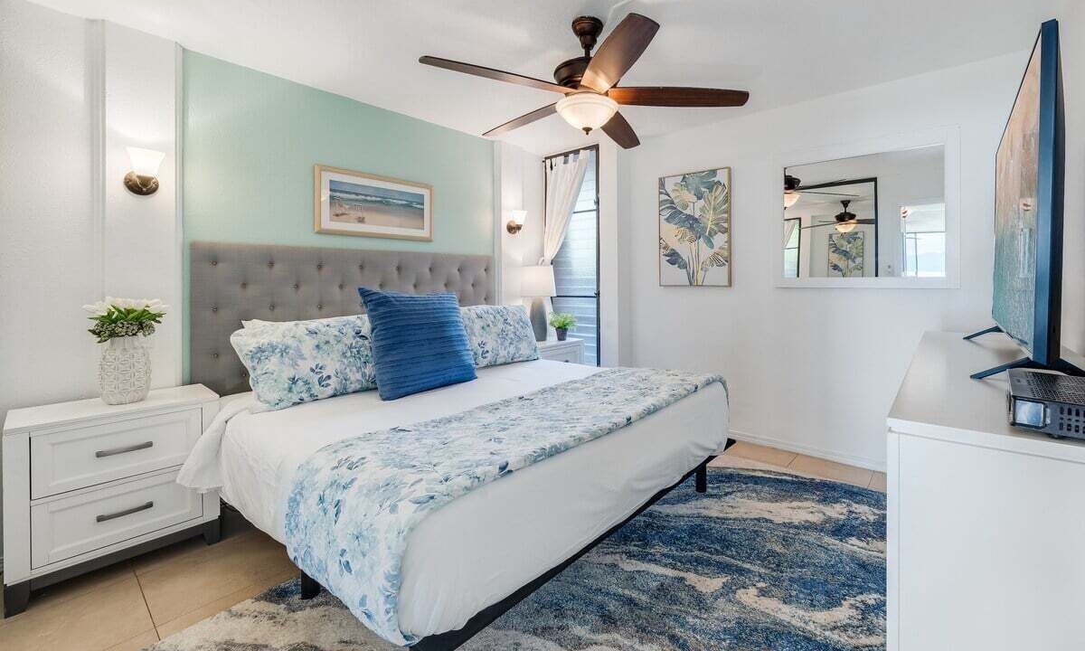 Photo of Bedroom in Maalaea