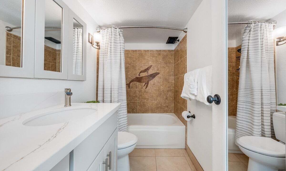 Photo of Bathroom in Maalaea