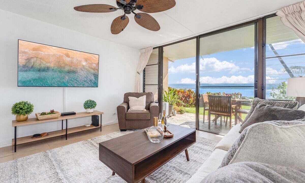Photo of Livingroom in Maalaea