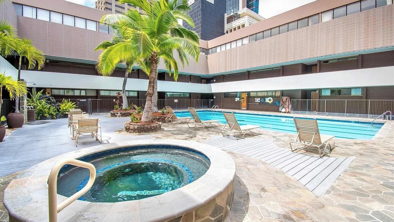 Photo of Others in Downtown Honolulu