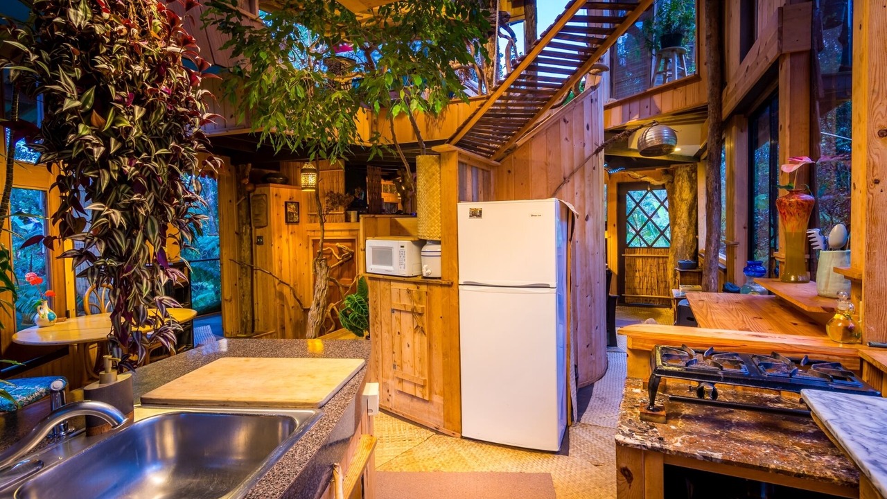 Photo of Kitchen in Royal Hawaiian Estates