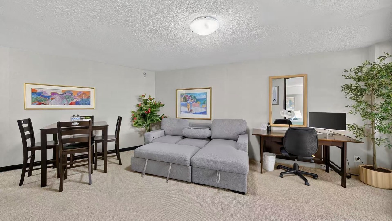 Photo of Livingroom in Downtown Honolulu