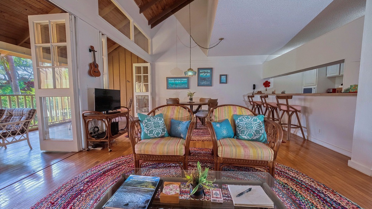 Photo of Livingroom in Maunaloa