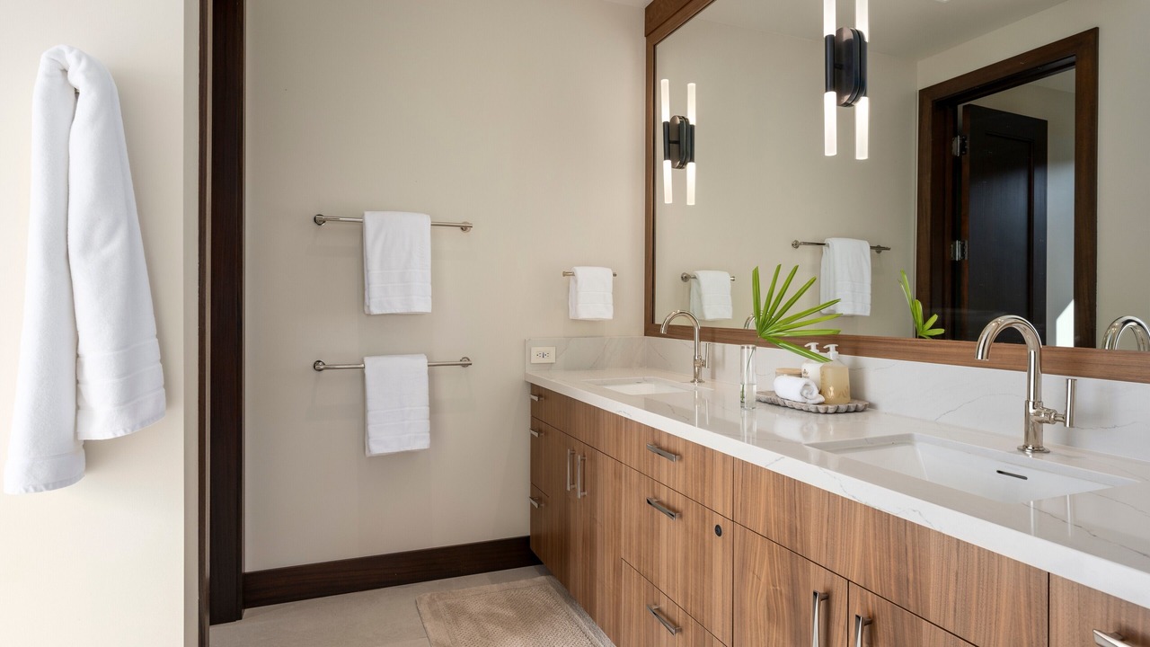 Photo of Bathroom in Kaupulehu
