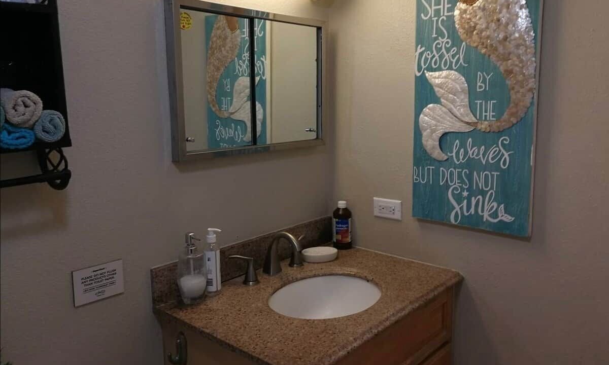 Photo of Bathroom in McCully - Moiliili