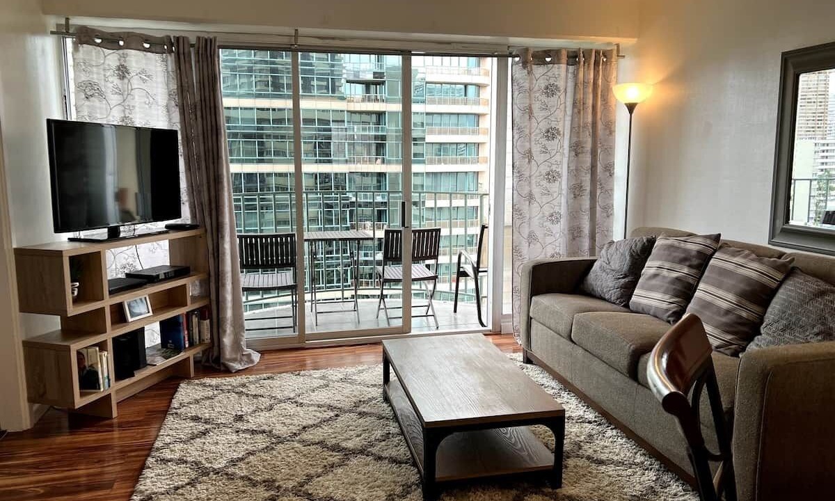 Photo of Livingroom in McCully - Moiliili