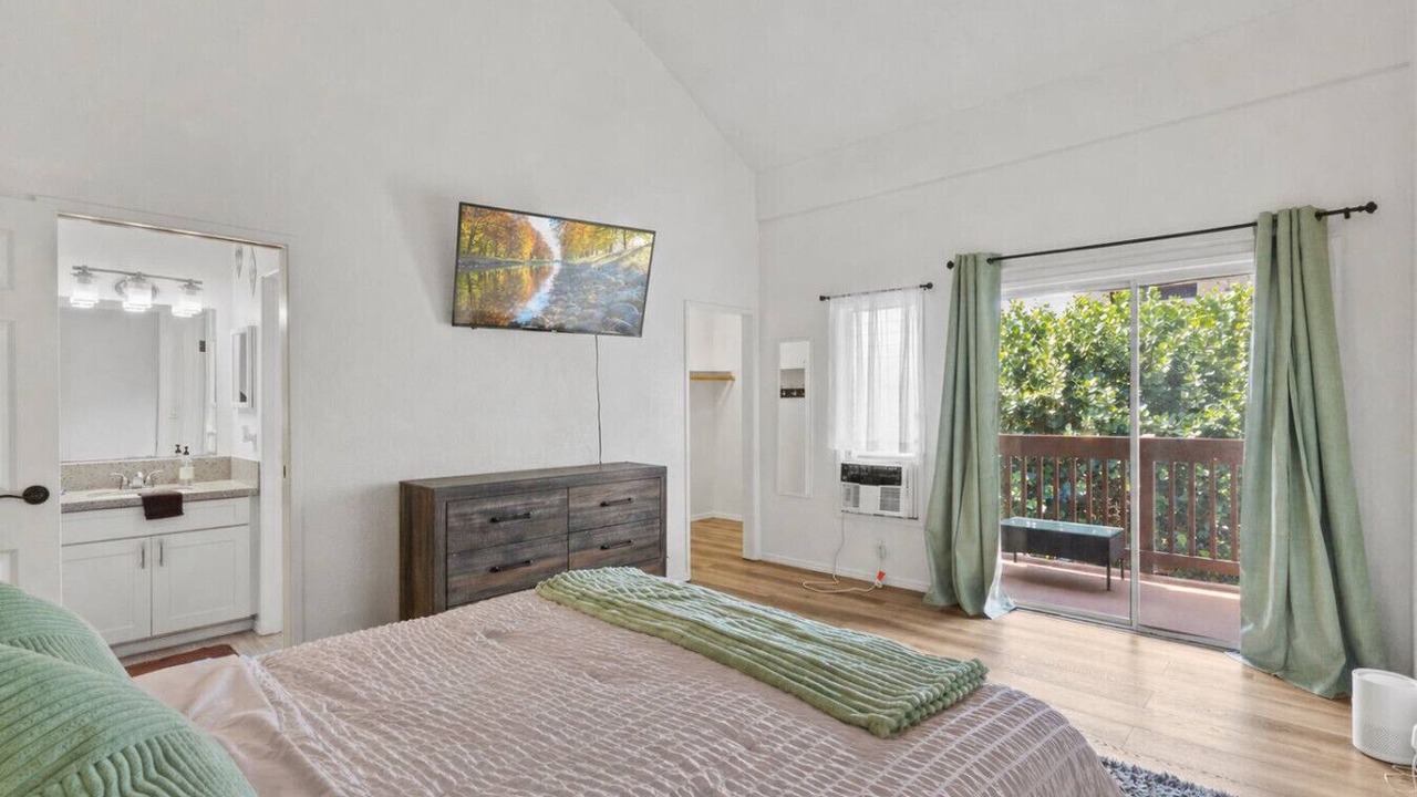 Photo of Bedroom in Kaneohe