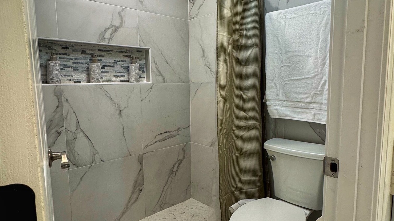 Photo of Bathroom in Volcano