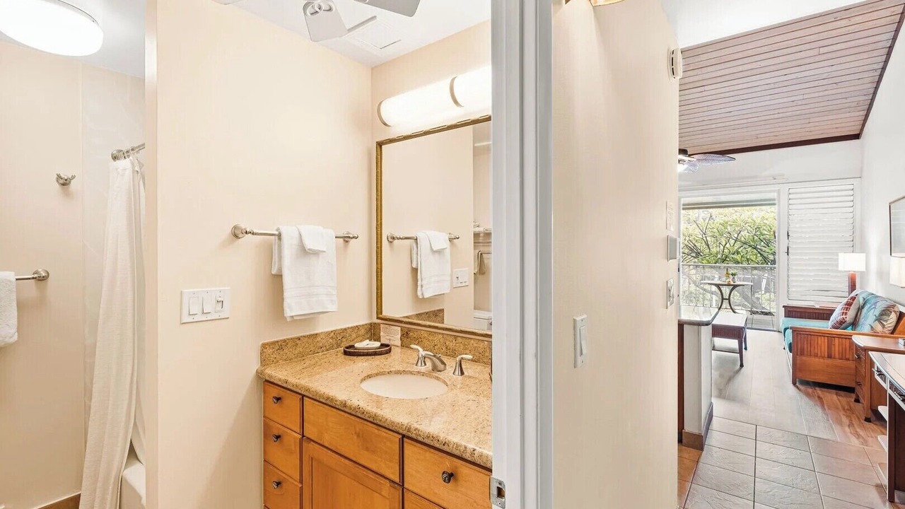 Photo of Bathroom in Napili