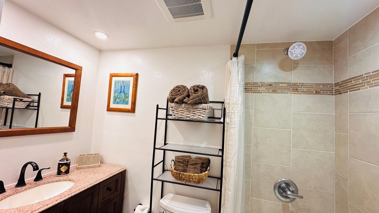 Photo of Bathroom in Makaha