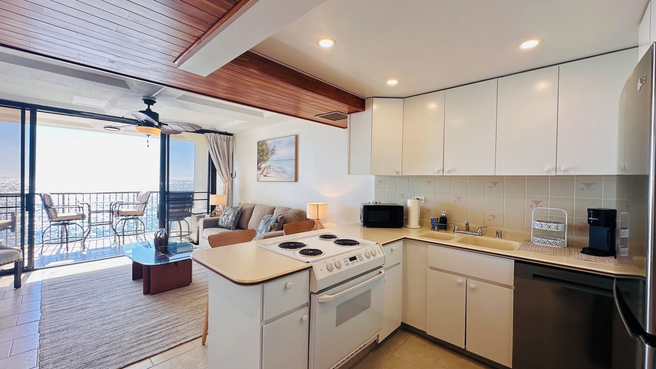 Photo of Kitchen in Makaha