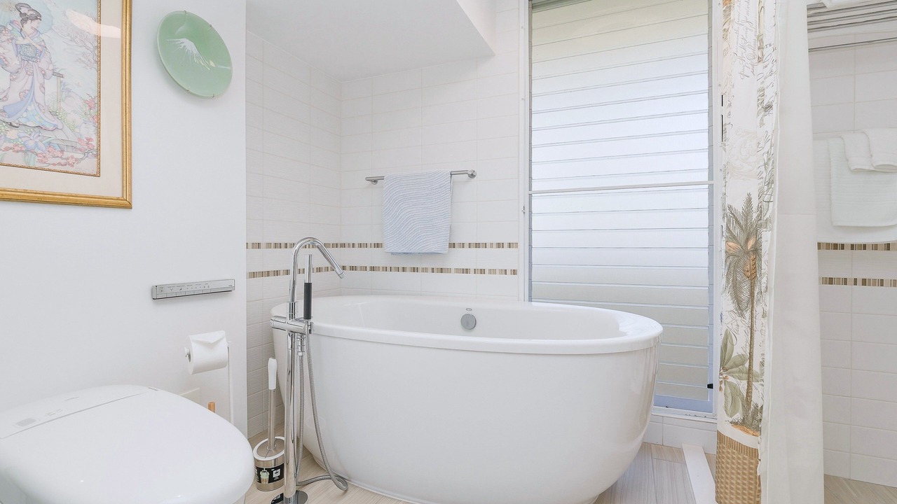 Photo of Bathroom in Diamond Head - Kapahulu - St. Louis