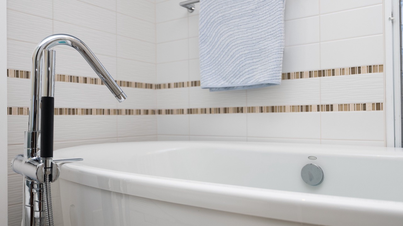 Photo of Bathroom in Diamond Head - Kapahulu - St. Louis