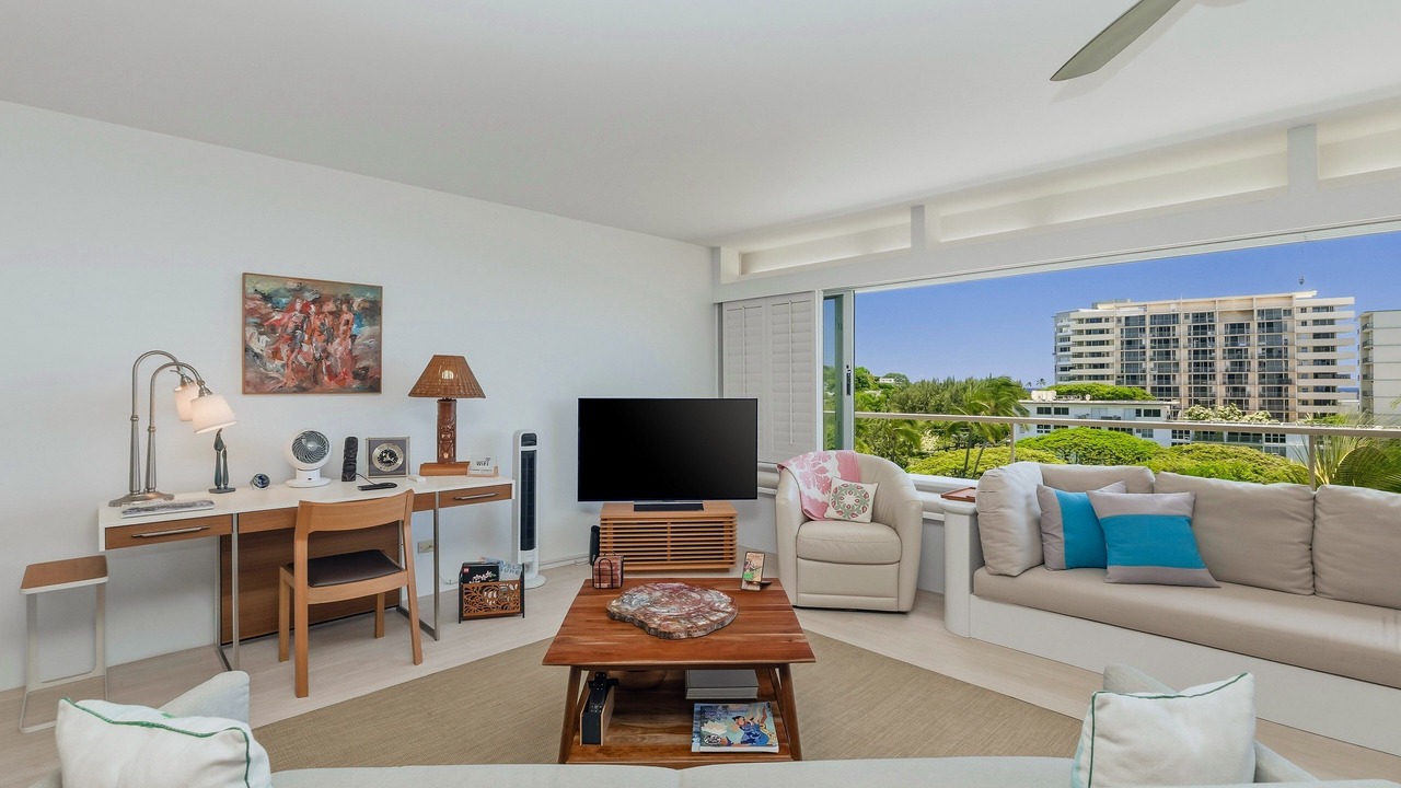 Photo of Livingroom in Diamond Head - Kapahulu - St. Louis