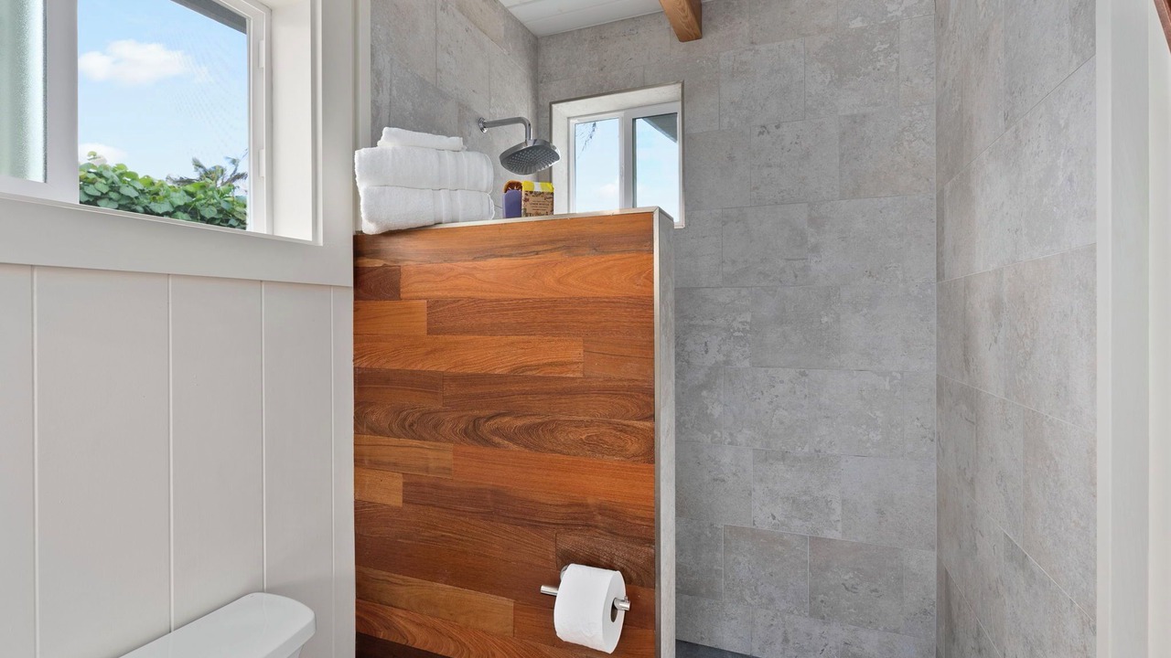 Photo of Bathroom in Mokuleia