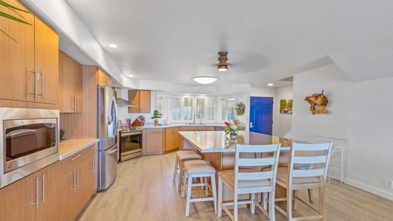Photo of Kitchen in Historic Lahaina Front Street
