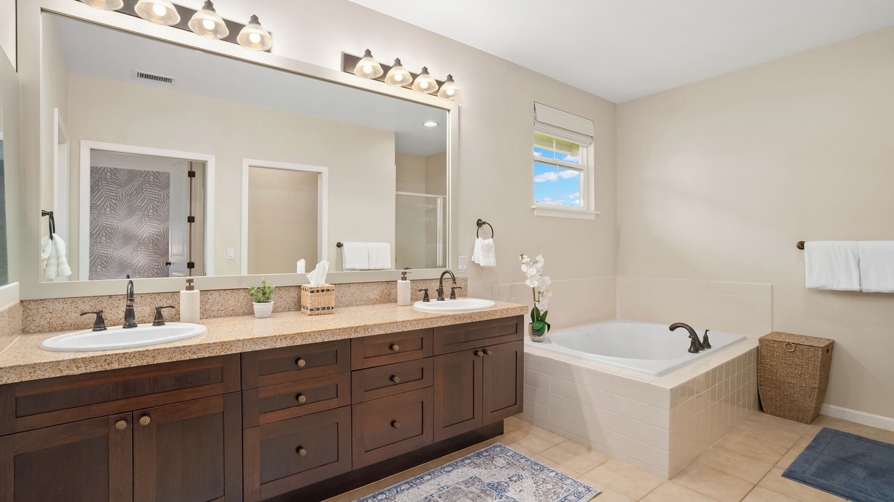 Photo of Bathroom in Princeville
