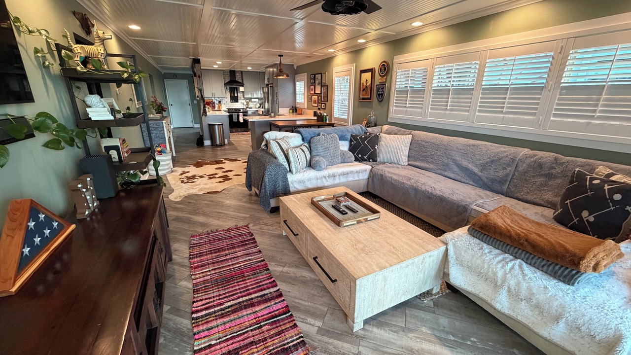 Photo of Livingroom in Village Park