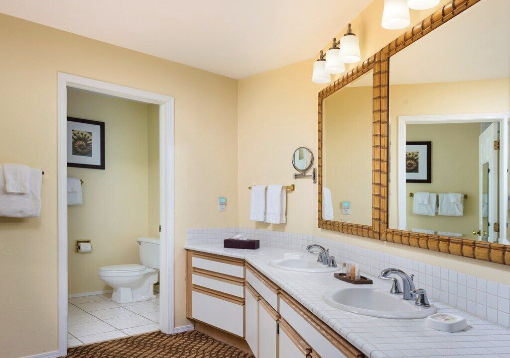 Photo of Bathroom in Keauhou