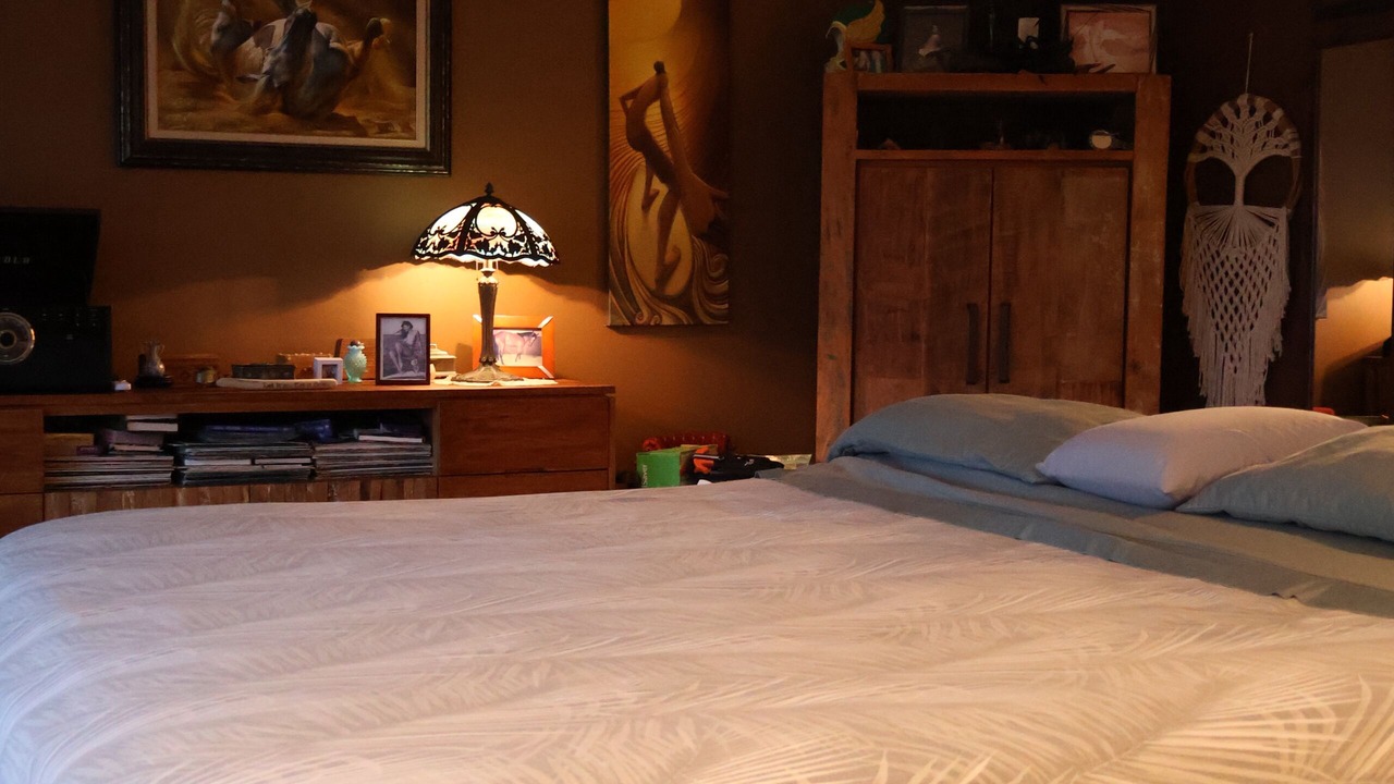 Photo of Bedroom in Portlock