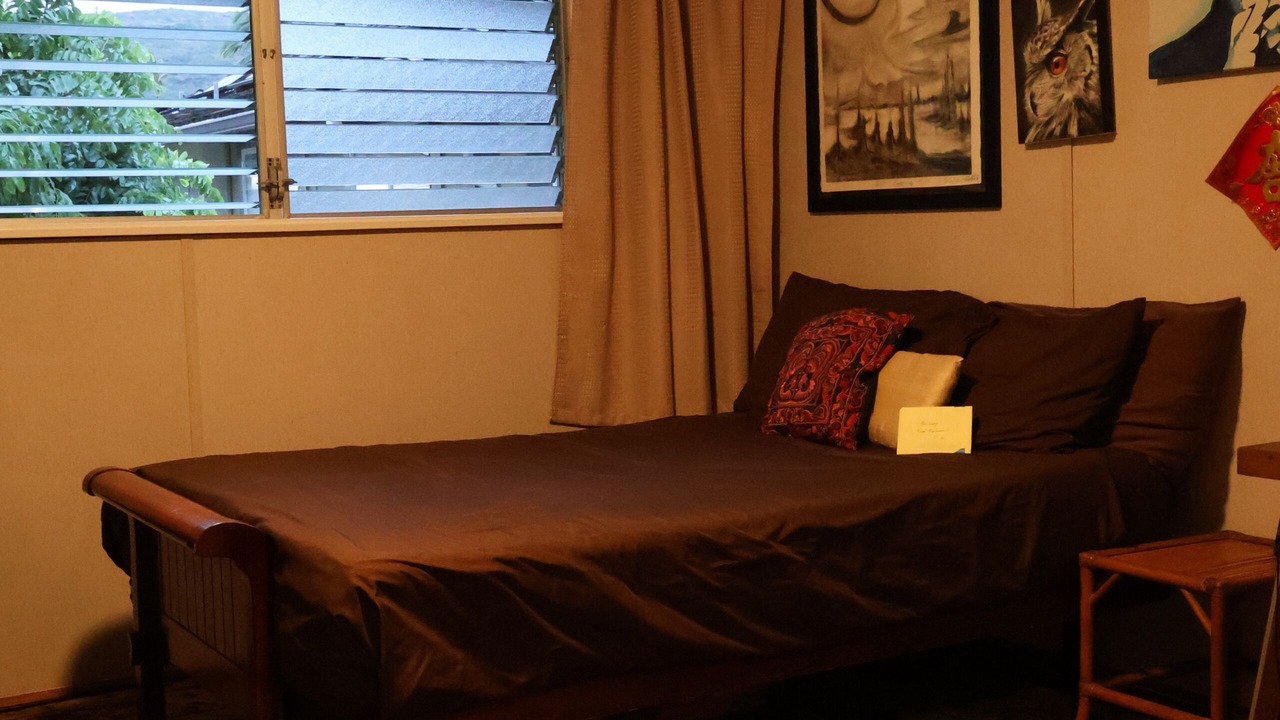 Photo of Bedroom in Portlock