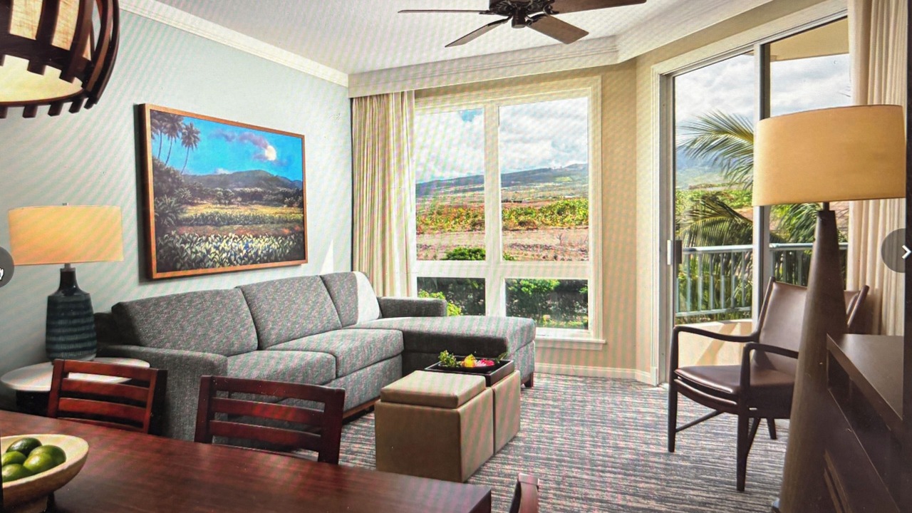 Photo of Livingroom in Historic Lahaina Front Street