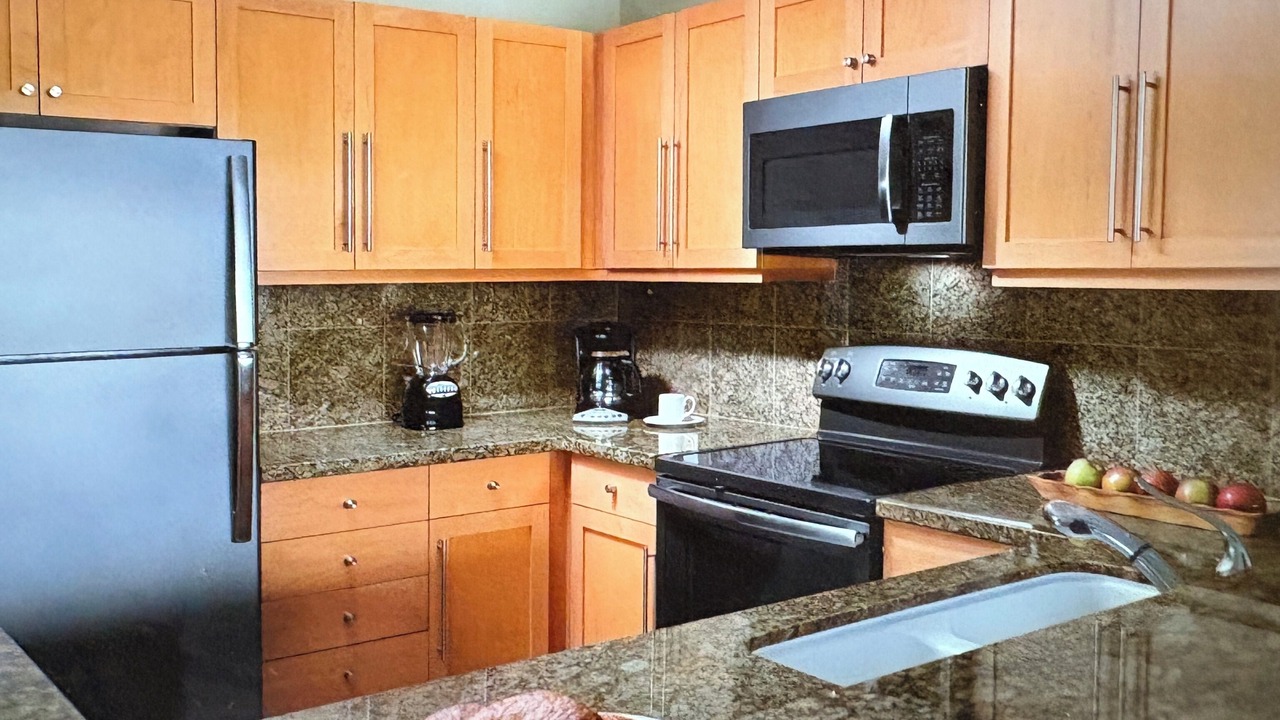 Photo of Kitchen in Historic Lahaina Front Street