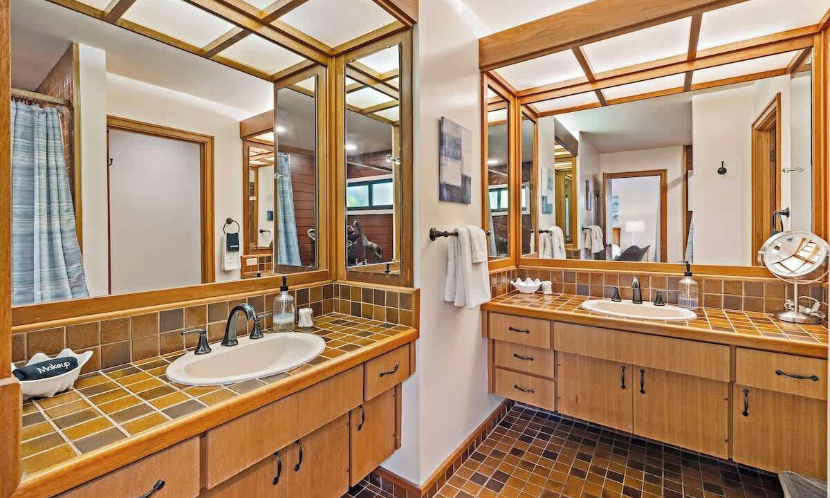 Photo of Bathroom in Kapalua