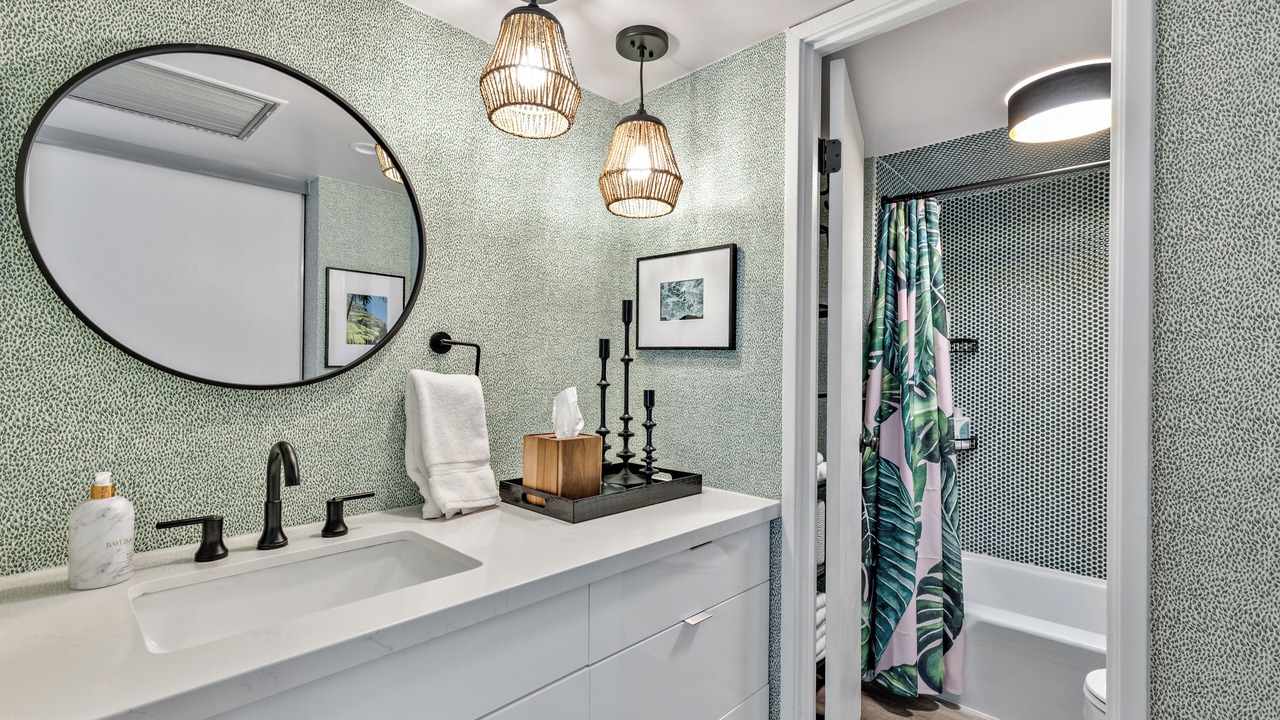 Photo of Bathroom in Makaha