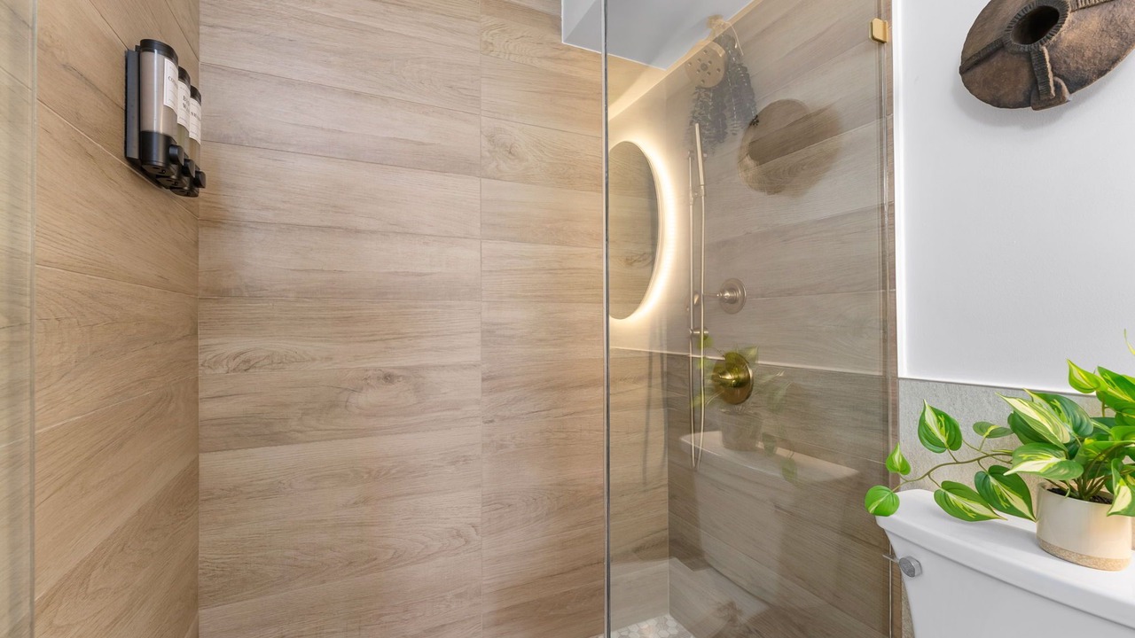 Photo of Bathroom in Waikiki