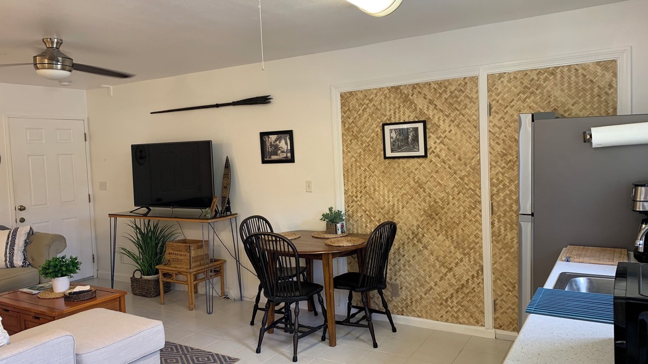 Photo of Livingroom in Kuliouou - Kalani Iki