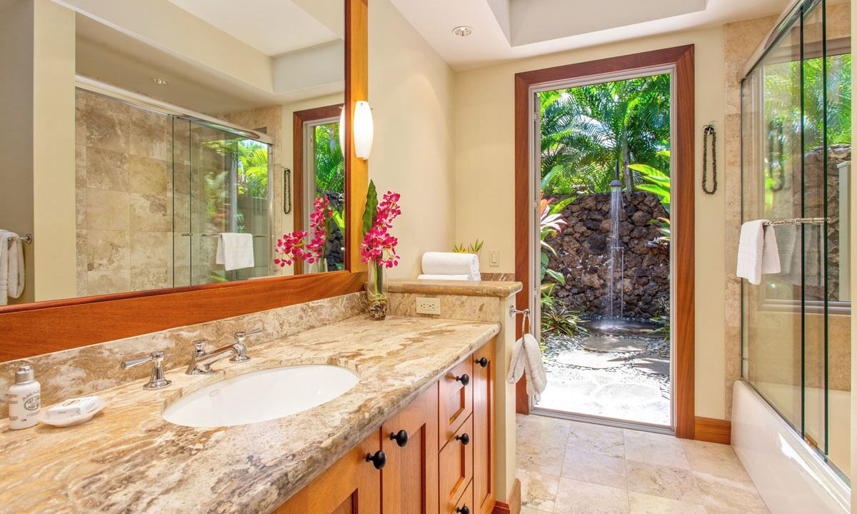 Photo of Bathroom in Kaupulehu