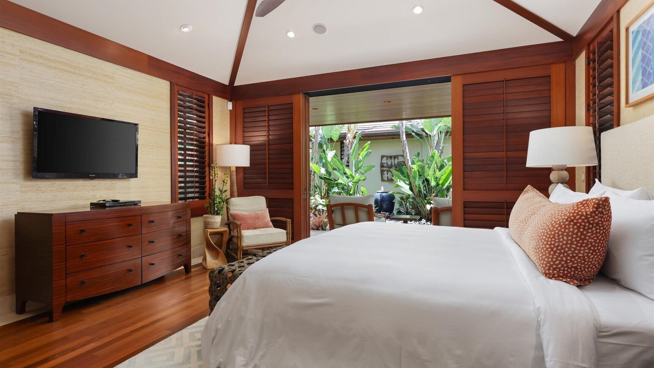 Photo of Bedroom in Kaupulehu