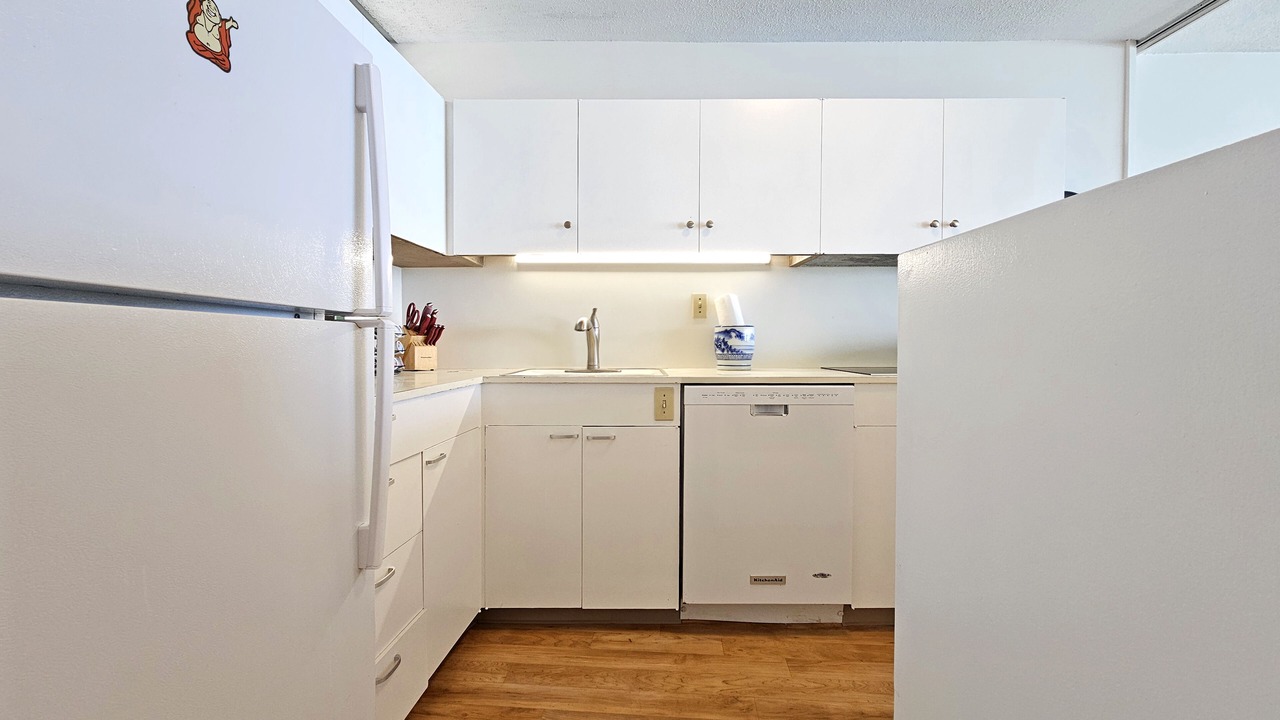 Photo of Kitchen in Diamond Head - Kapahulu - St. Louis