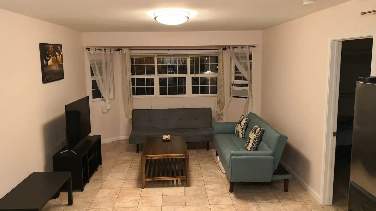Photo of Livingroom in McCully - Moiliili