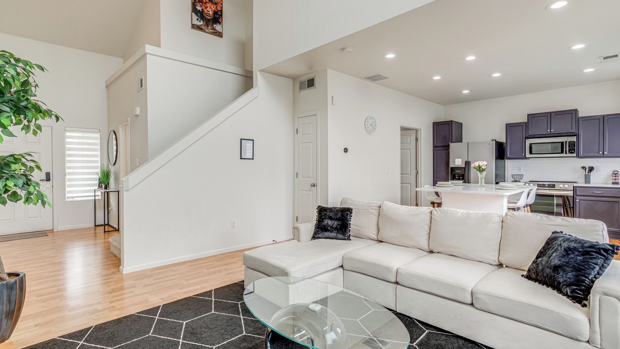 Photo of Livingroom in Green Valley Ranch