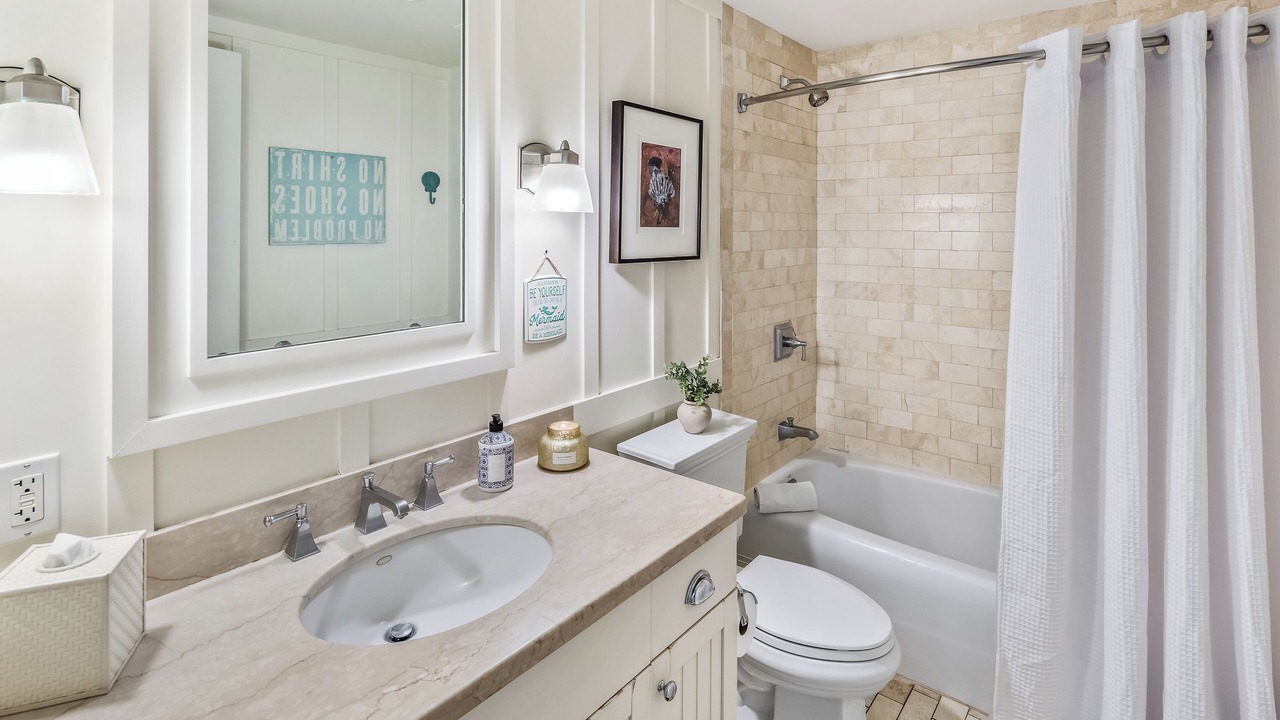 Photo of Bathroom in Kahuku