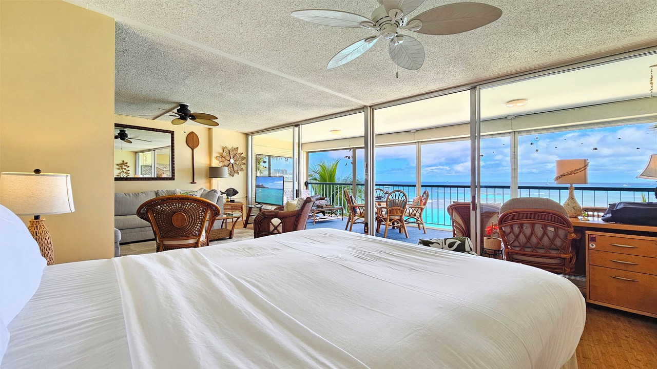 Photo of Bedroom in Diamond Head - Kapahulu - St. Louis
