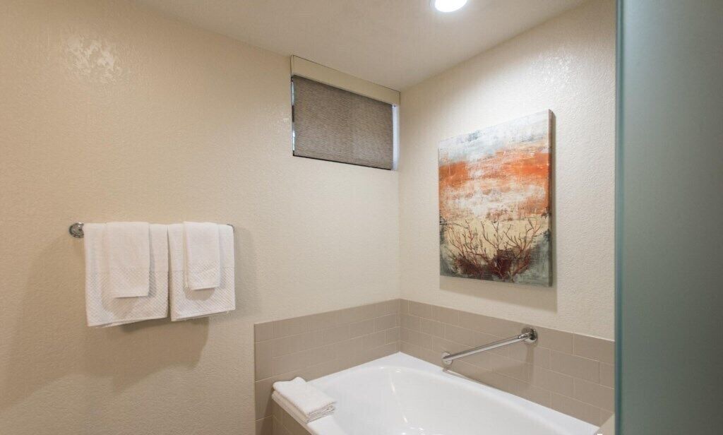Photo of Bathroom in Waikoloa