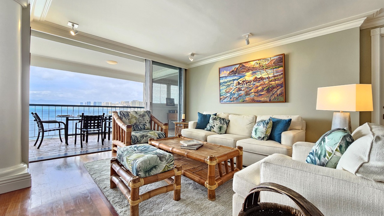 Photo of Livingroom in Diamond Head - Kapahulu - St. Louis
