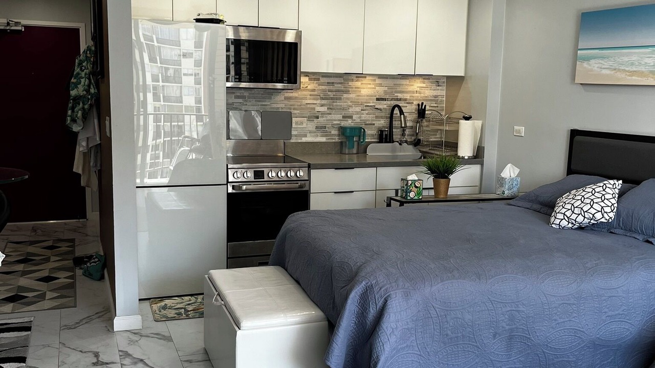 Photo of Bedroom in Waikiki