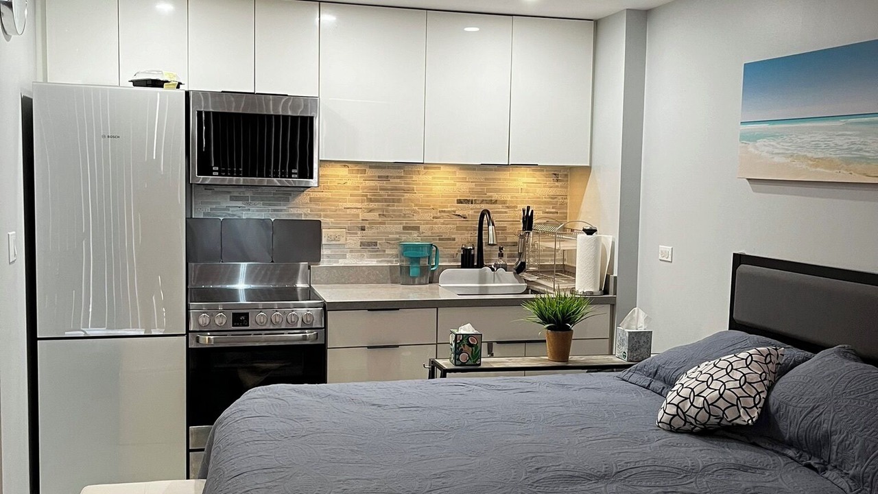 Photo of Bedroom in Waikiki
